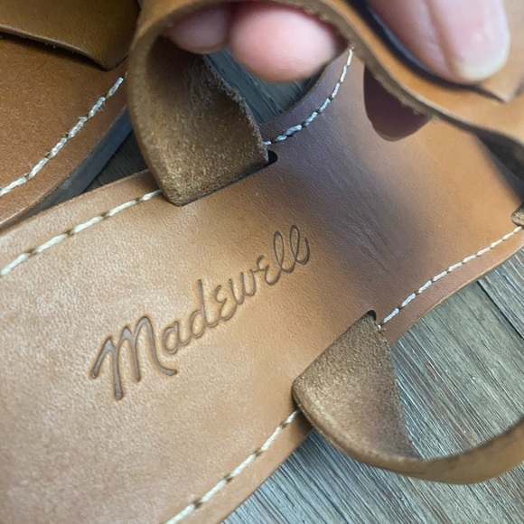 Madewell boardwalk ankle strap sandals brown leather size 6
Sold at buckle - Picture 4 of 7
